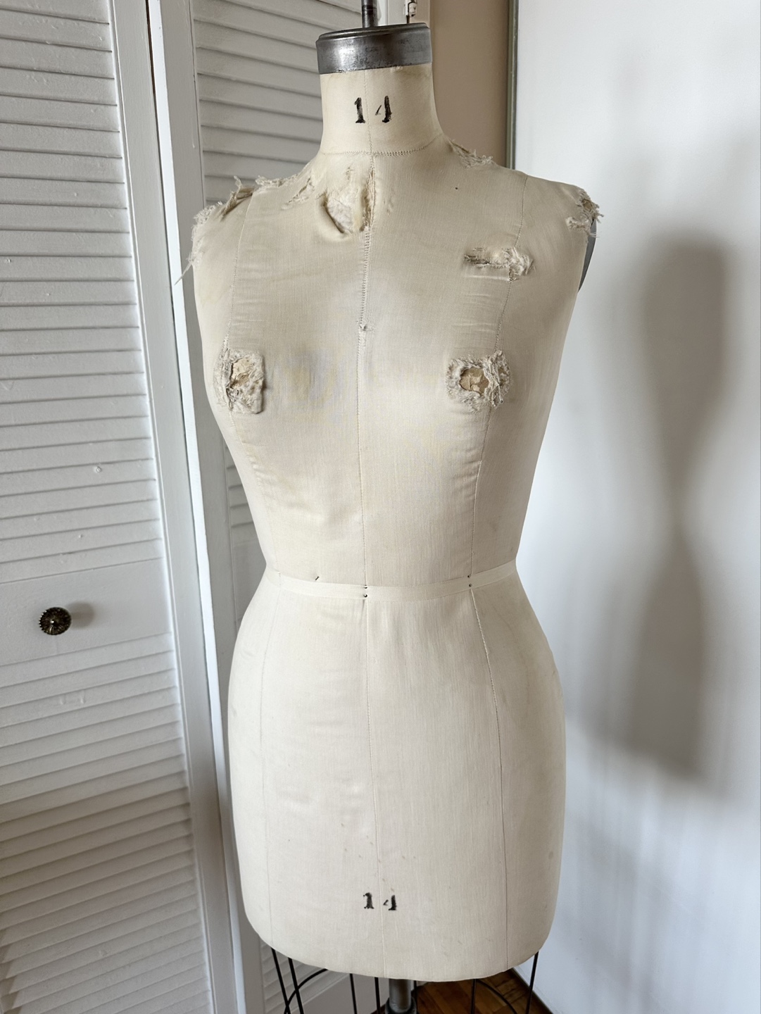 Antique Dress Form - photo 2