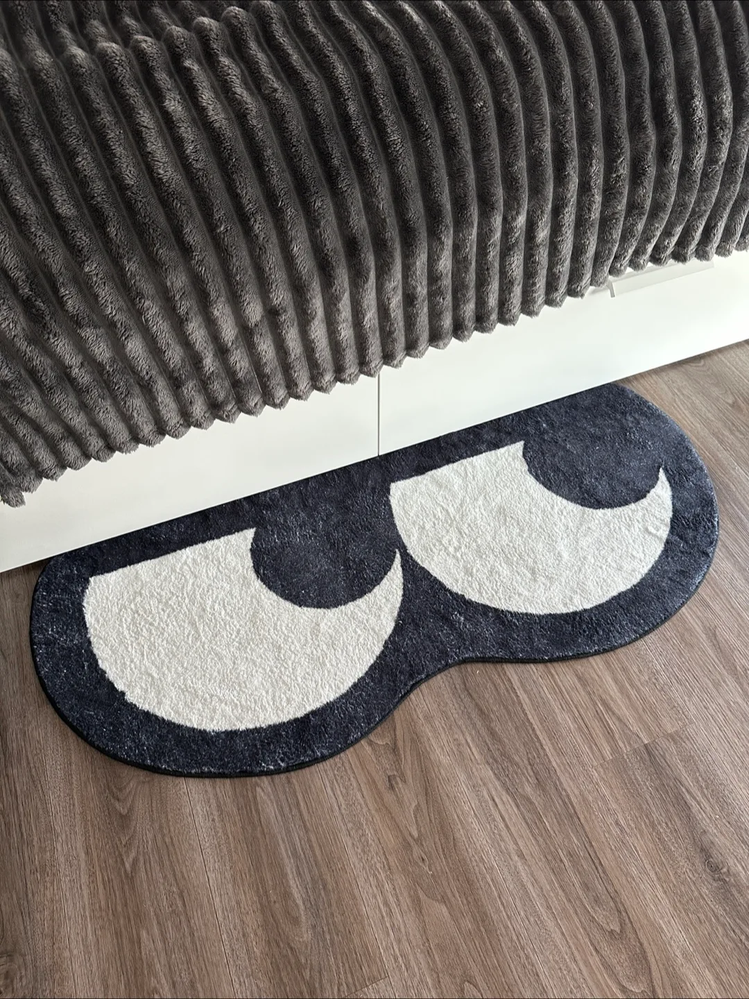 Eye-Shaped Accent Rug - Black & White thumbnail