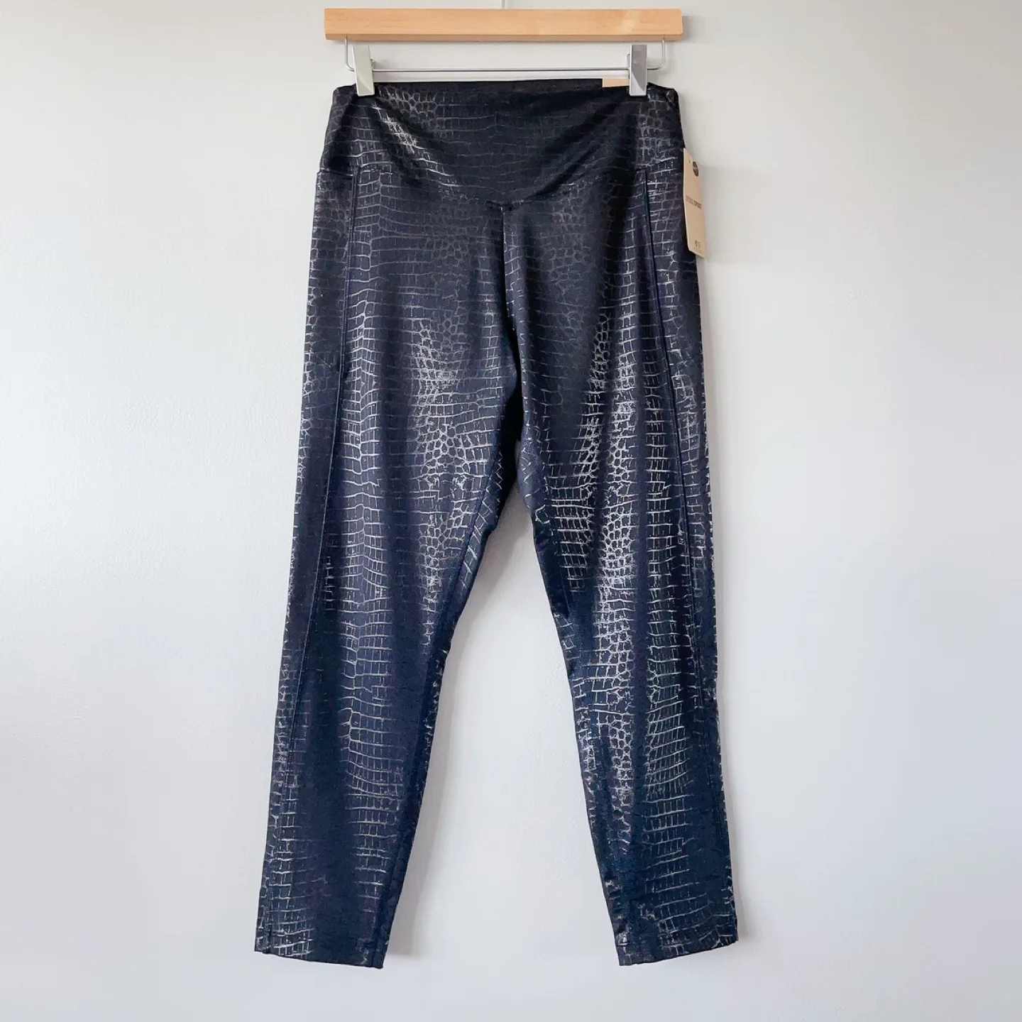 Pink Victoria's Secret High waist 7/8 legging LG thumbnail