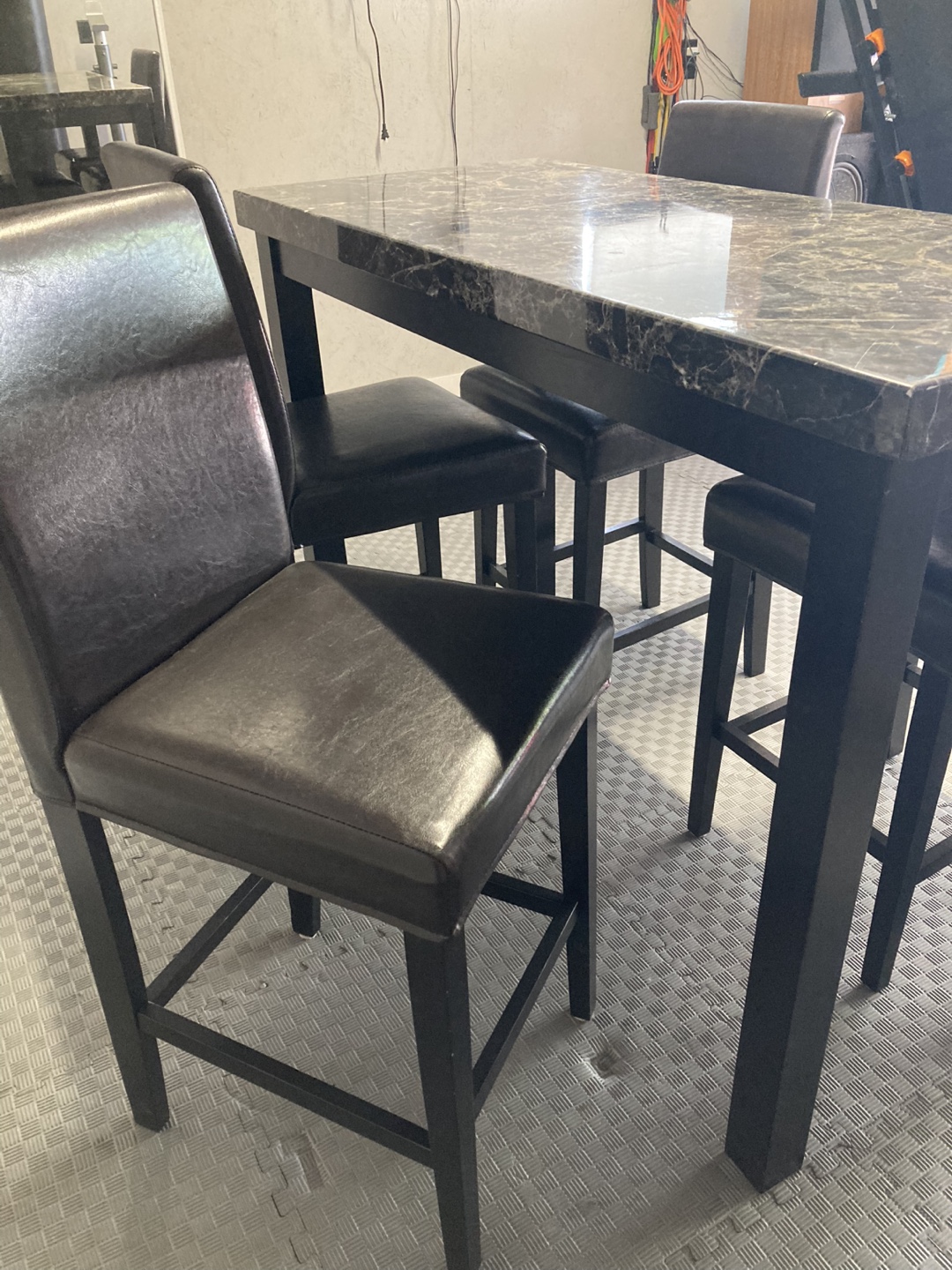 Table - photo 3