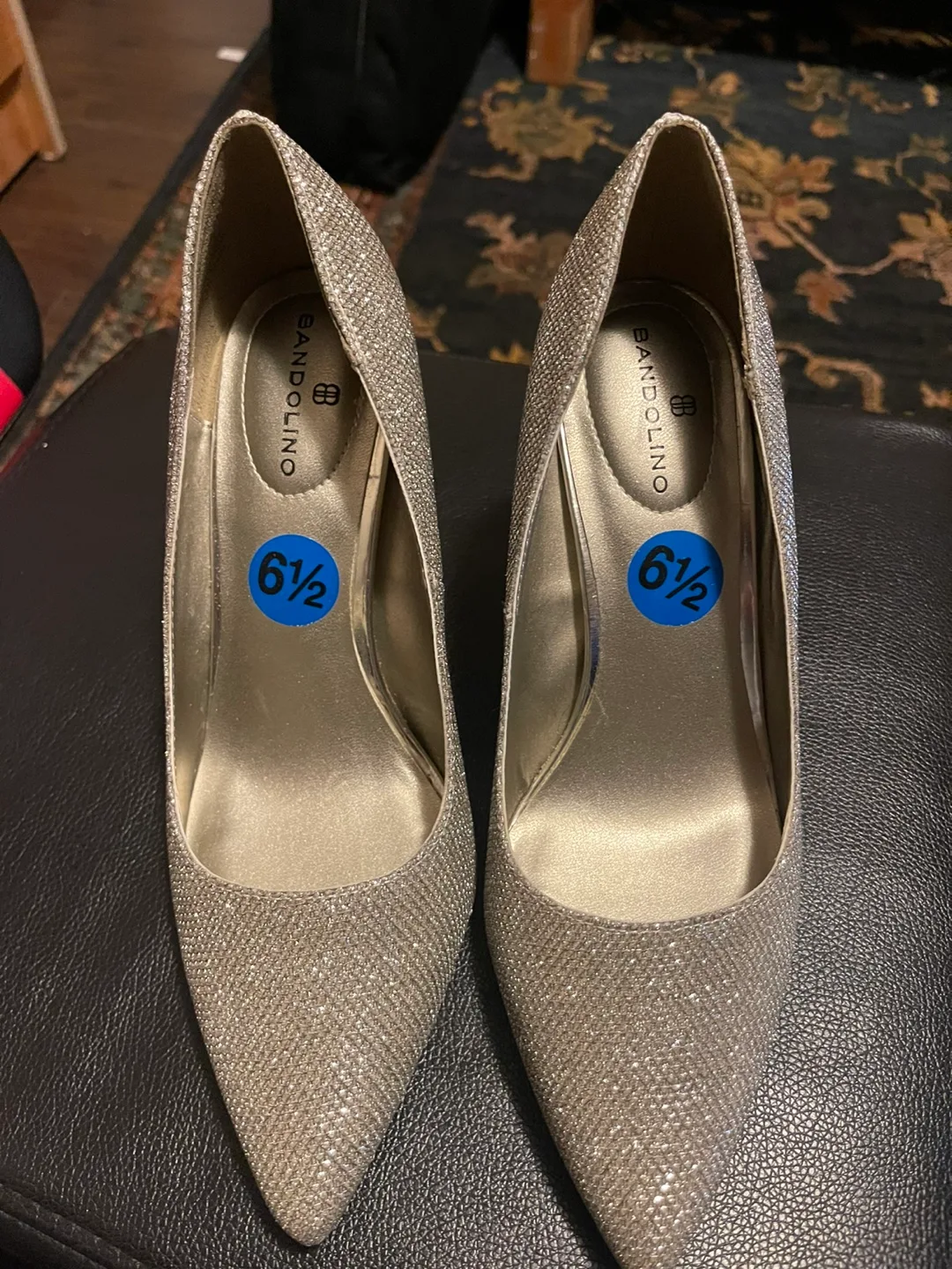 Bandalino Silver Heels - Size 6.5 image indicator(2)