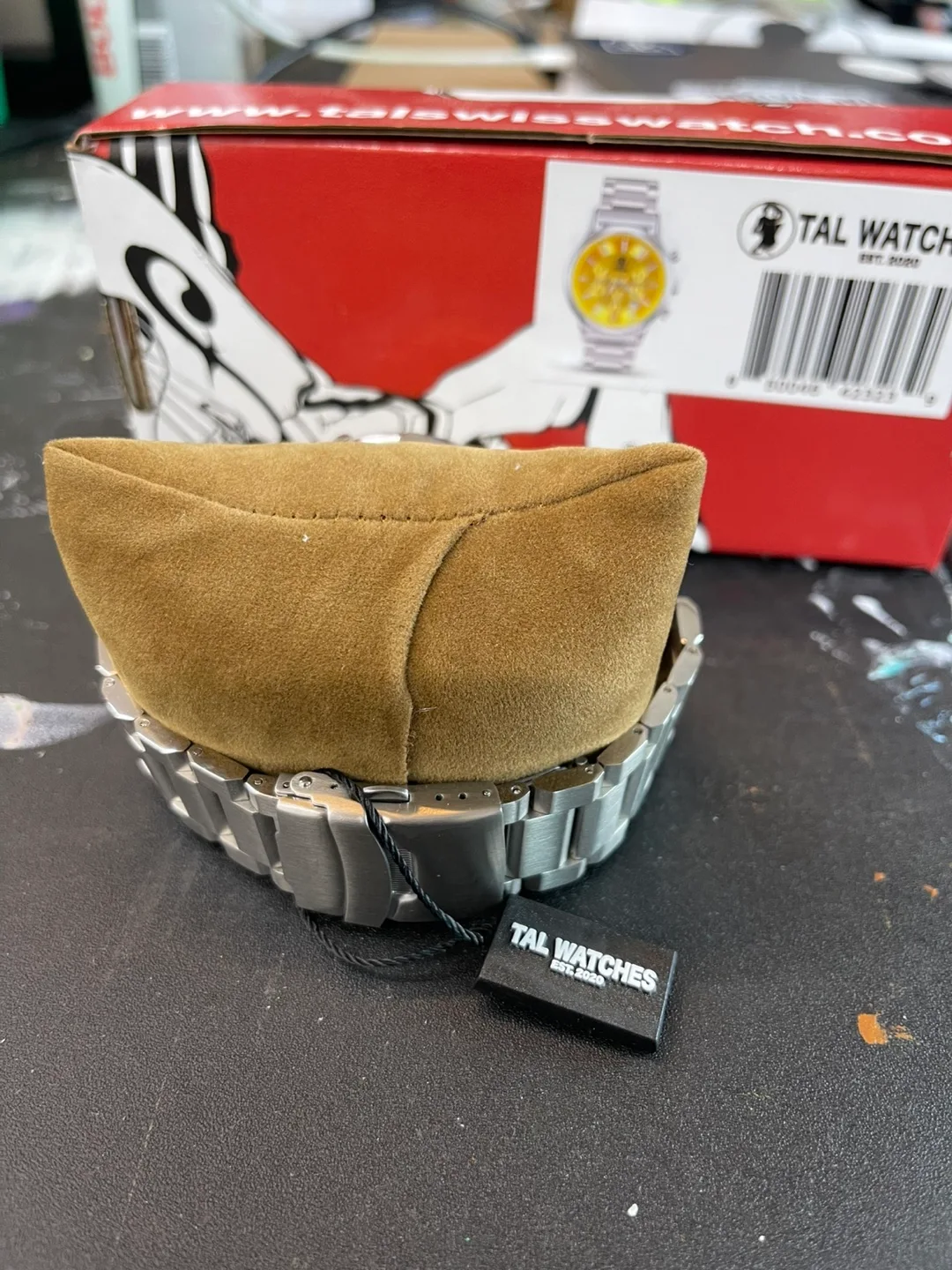 Tal Watches Wristwatch - Gold & Silver image indicator(4)