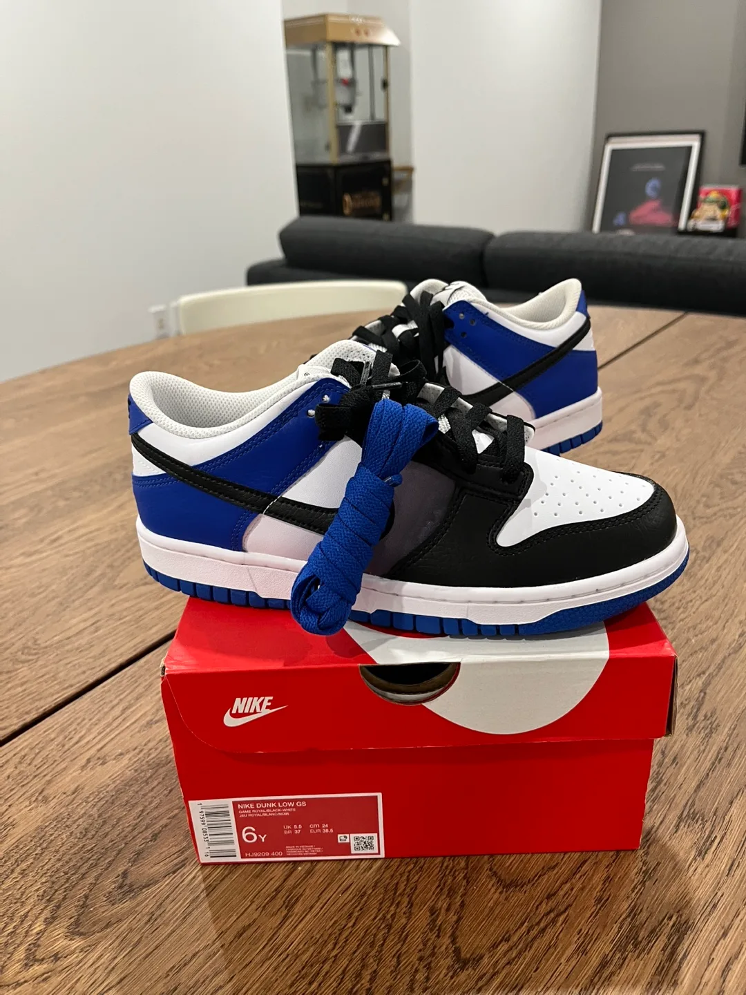 Nike Dunk Low Game Royal Size 6y image indicator(2)