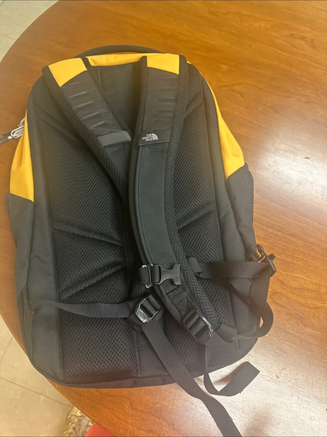 The North Face Pivoter Backpack - Yellow image indicator(2)
