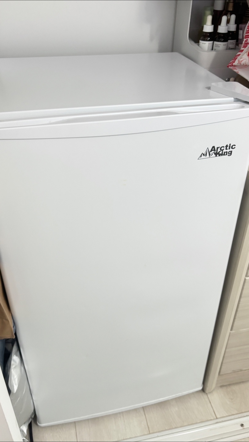Arctic King Mini Fridge
