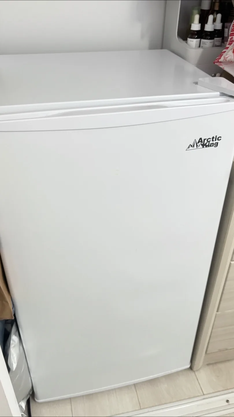 Arctic King Mini Fridge