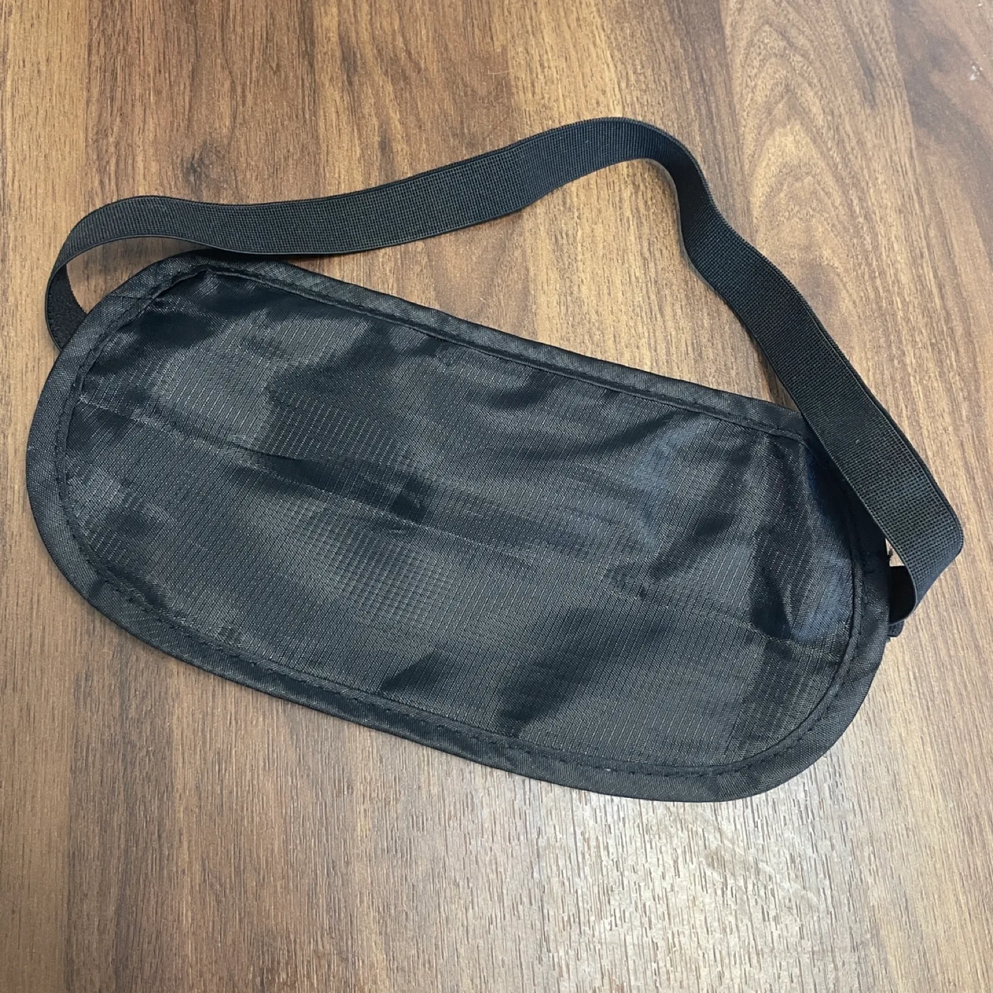 Travel RFID Blocking passport holder and Waist Wallet - Black image indicator(6)