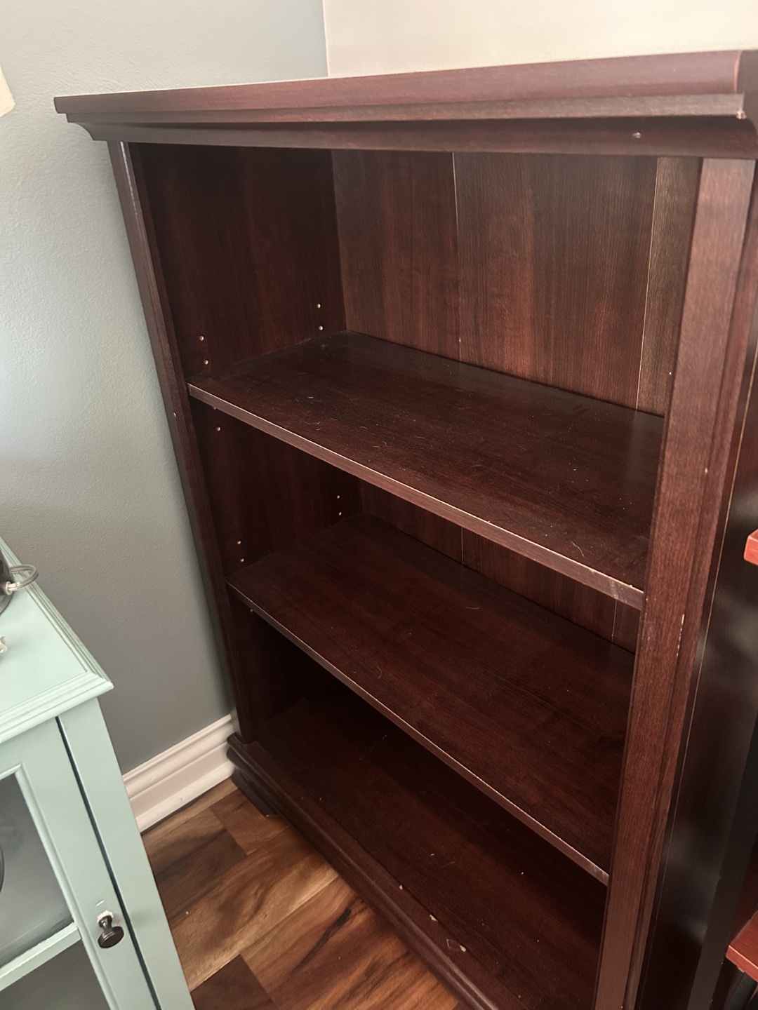 Wood bookshelf - photo 2