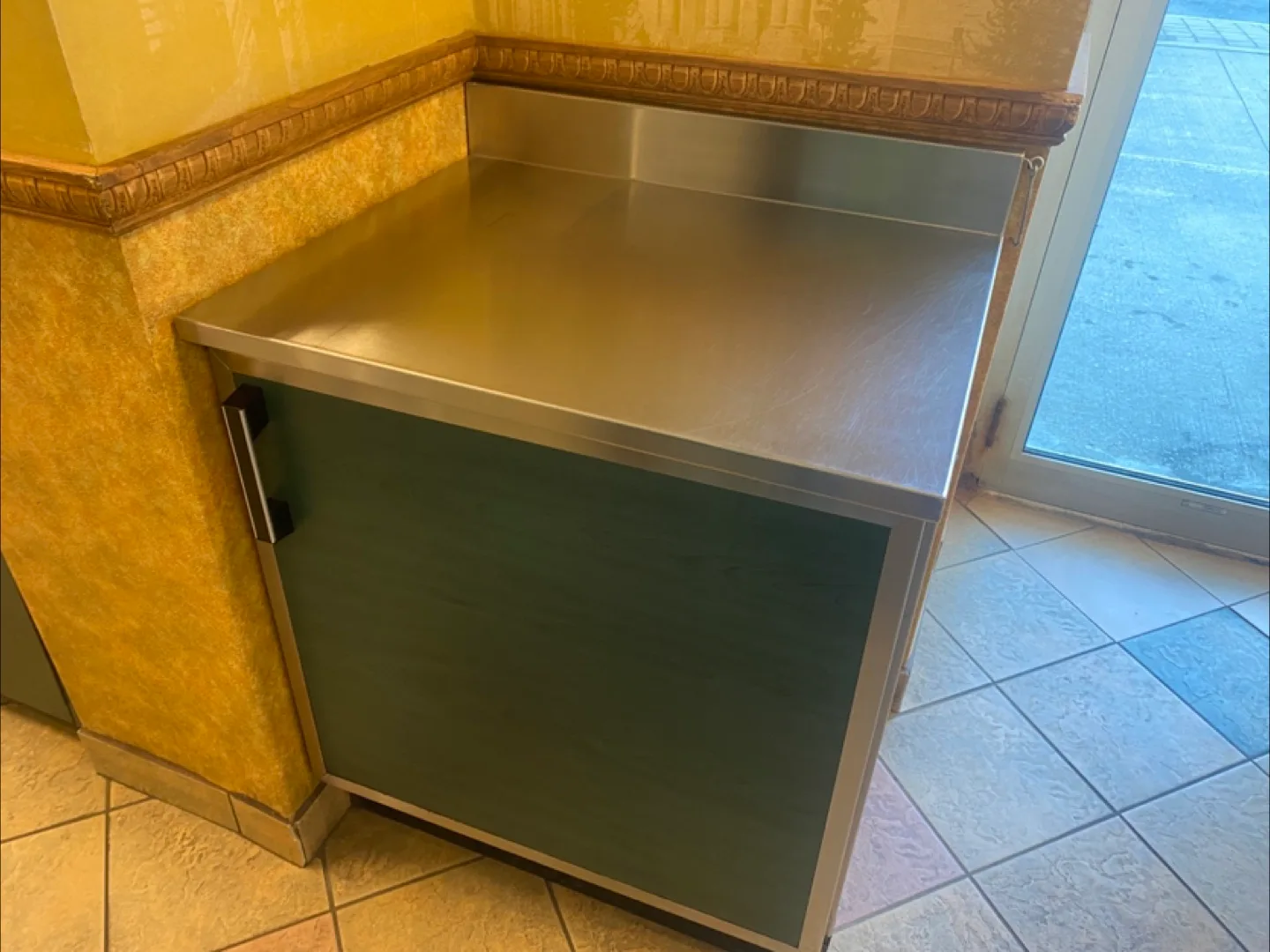 Commercial Stainless Steel Cabinets thumbnail