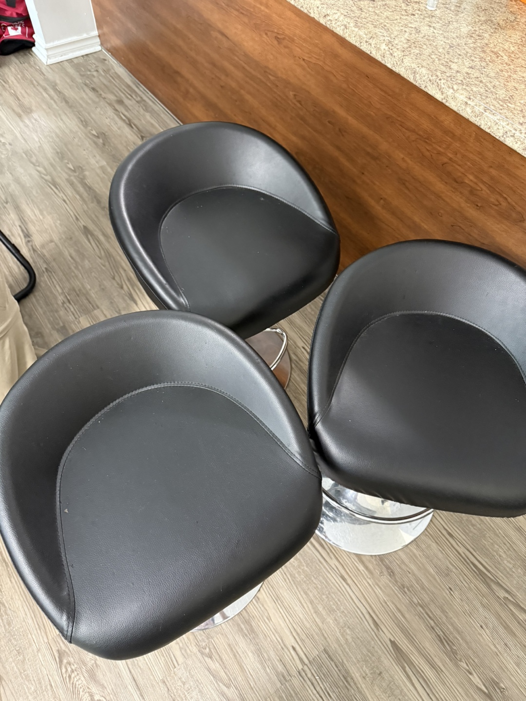 Set of 3 Black Bar Stools