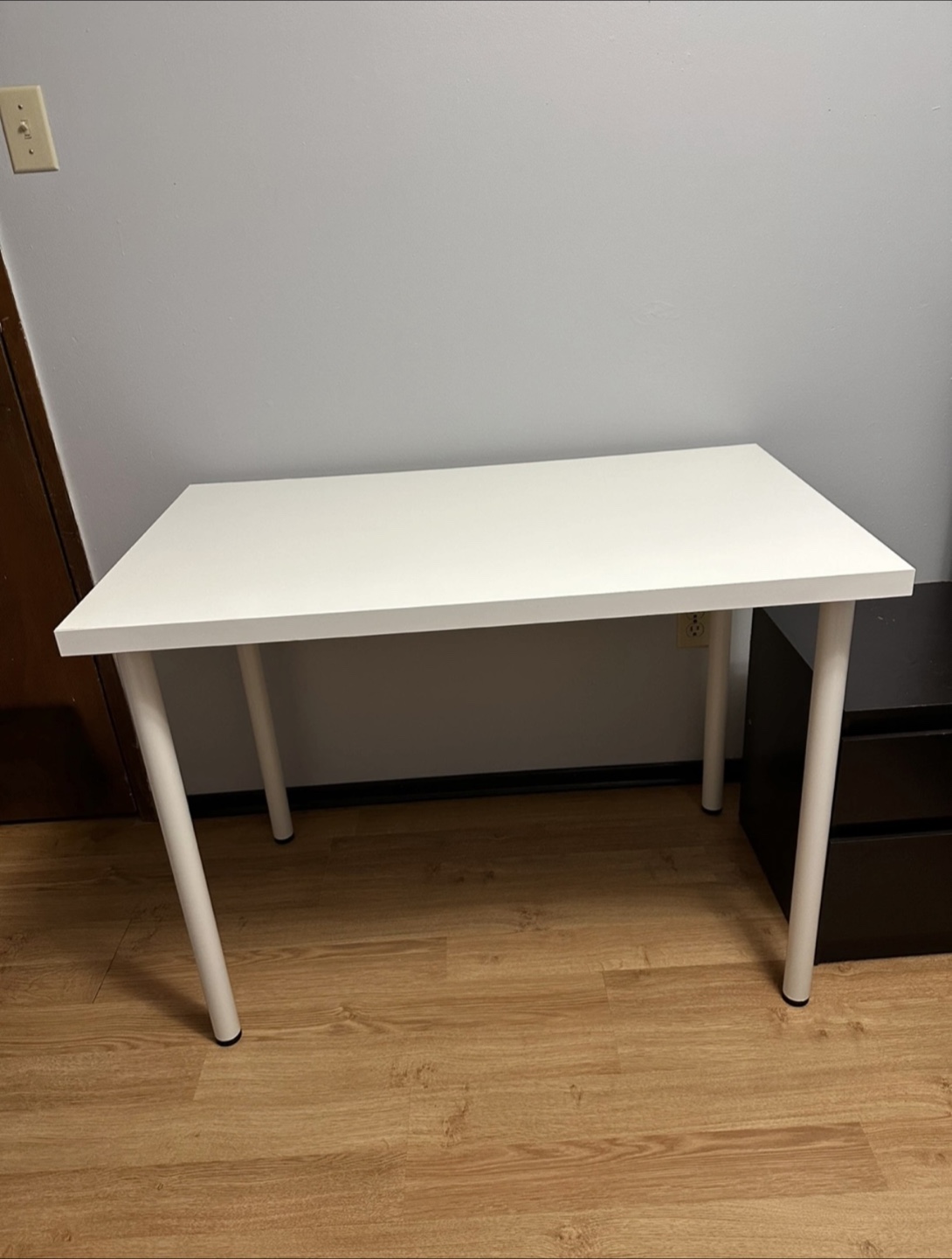 IKEA LINNMON Tabletop with Adils Legs