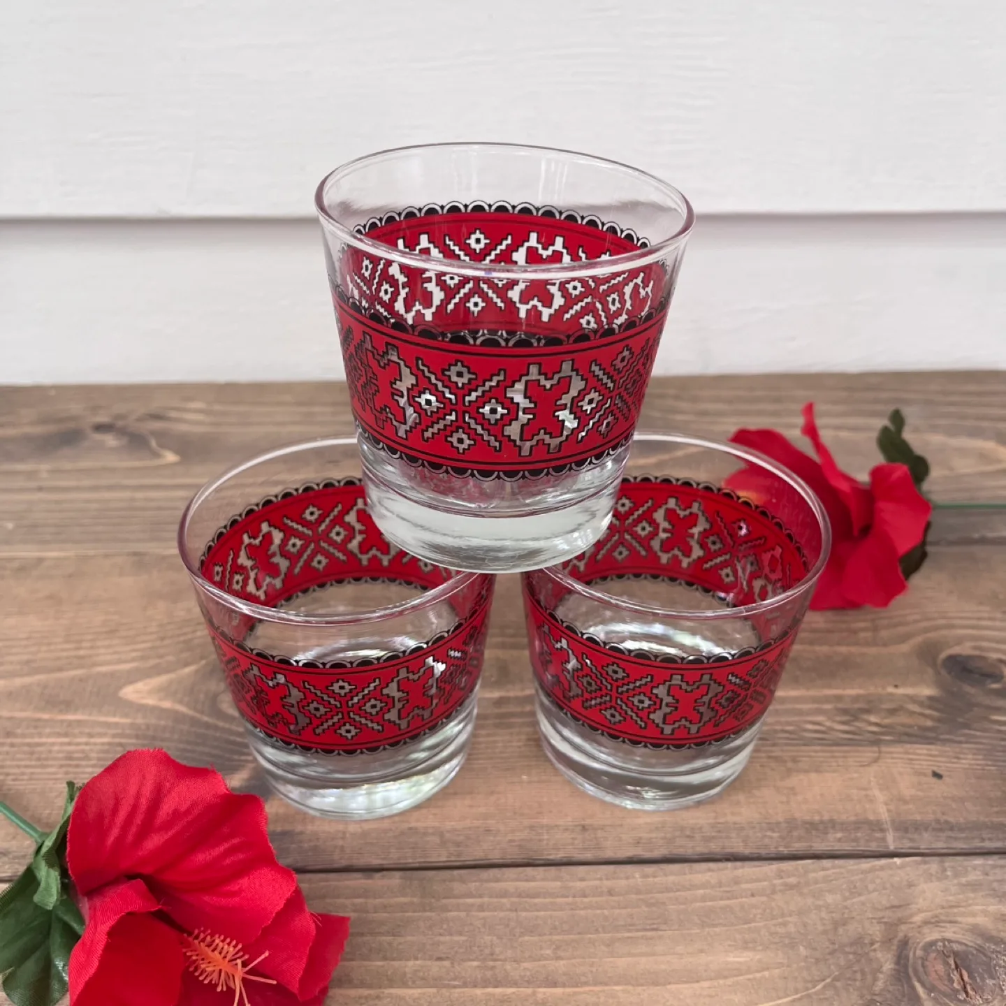 Set of 3 Red Ukrainian Drinking Glasses thumbnail