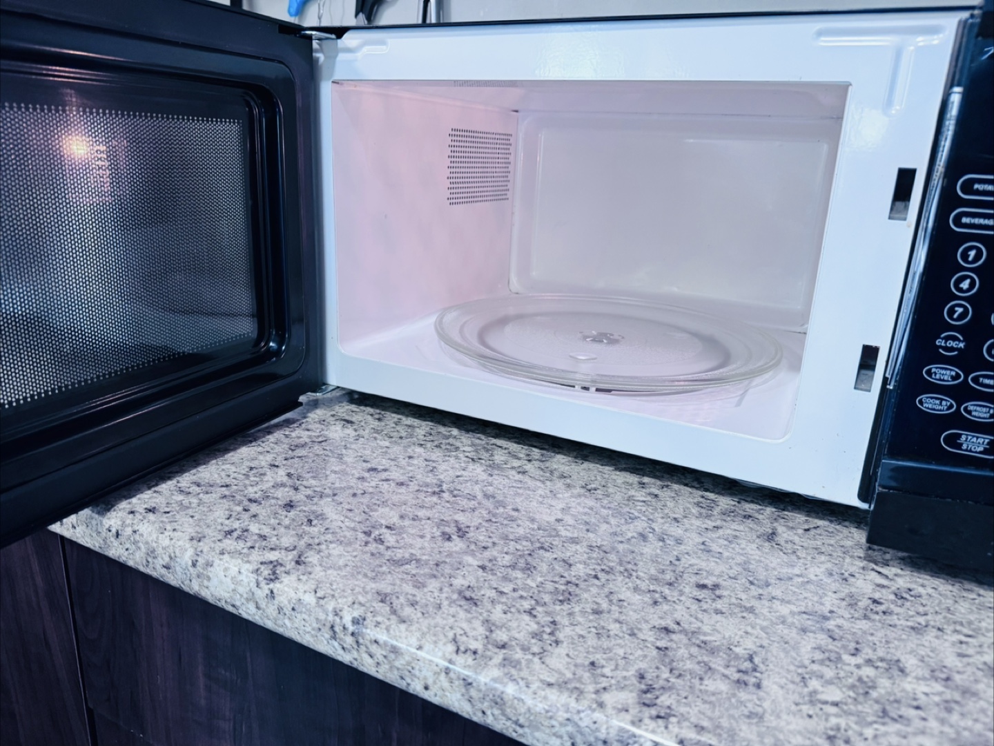 Danby Black Microwave - Great Condition! - photo 4