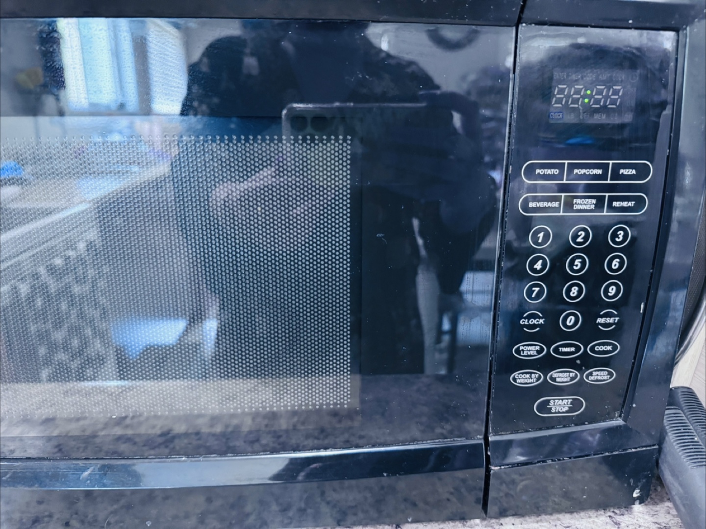 Danby Black Microwave - Great Condition! - photo 2