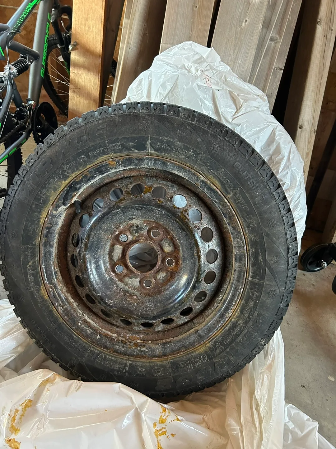 Winter Tires With Rims, Mirage, Size 15 image indicator(3)