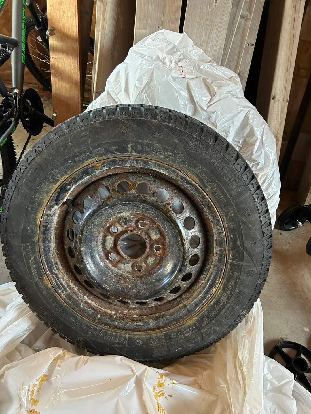 Winter Tires With Rims, Mirage, Size 15 image indicator(7)