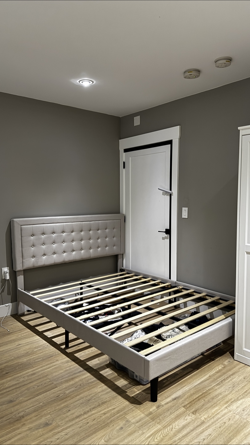 Bed Frame - Queen size - photo 2