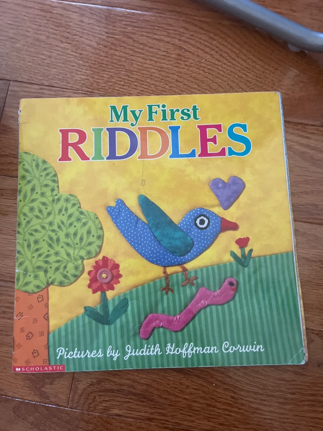 #Freecycle My First Riddles - Scholastic Book thumbnail