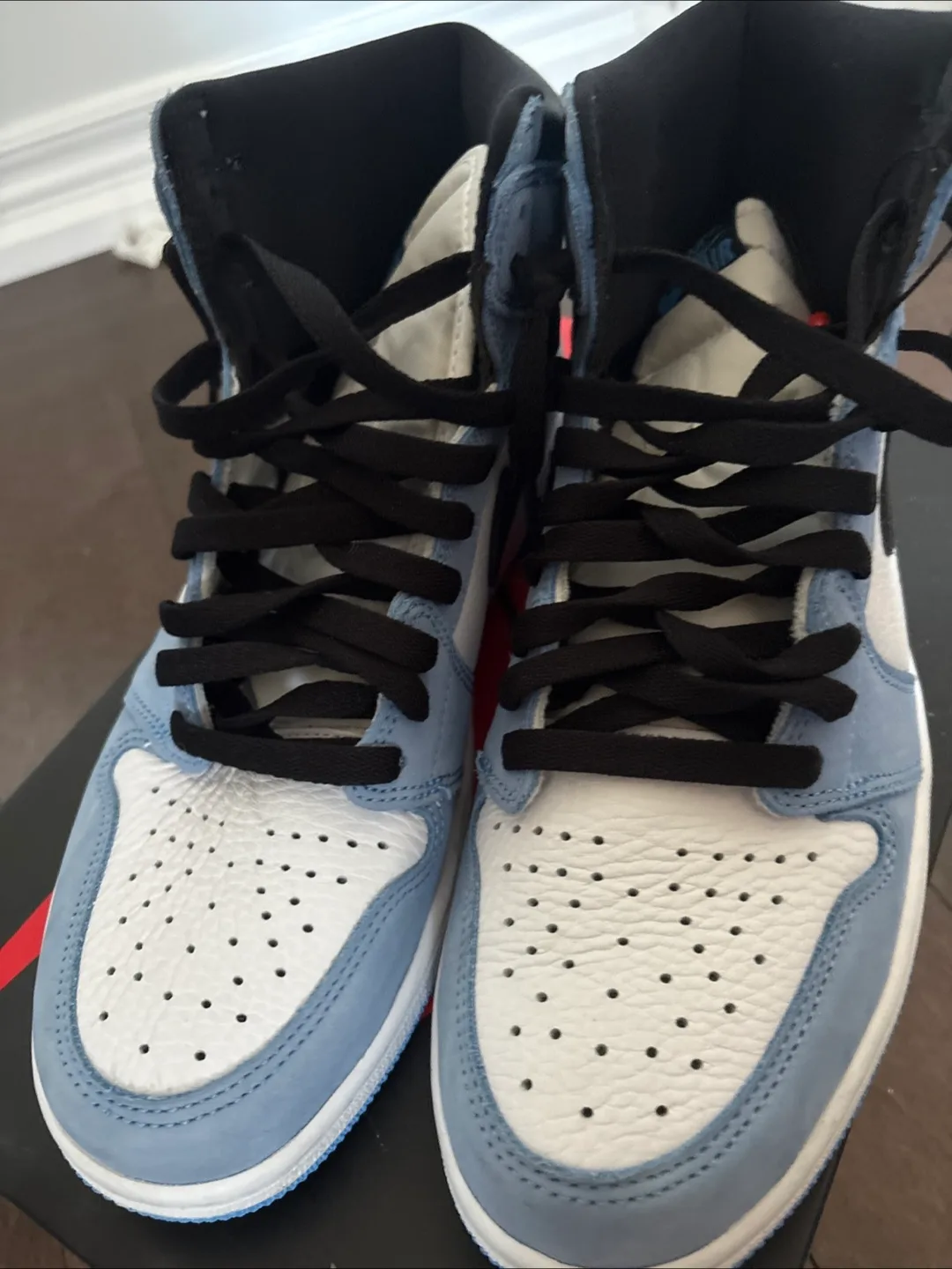 Nike Air Jordan 1 High University Blue, Size 10 image indicator(4)