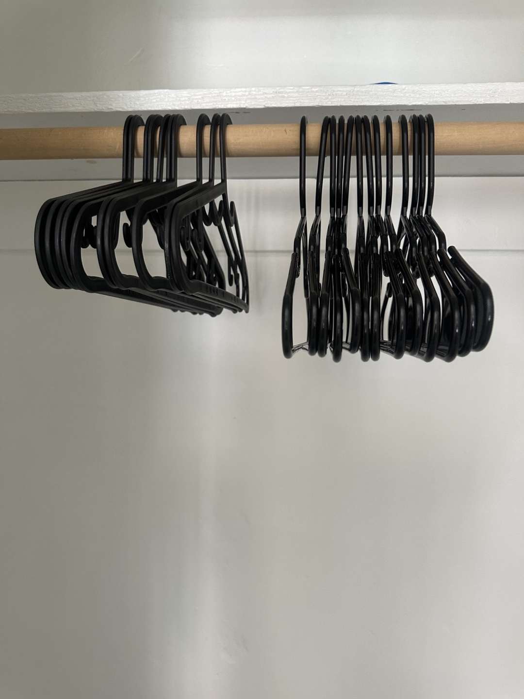 Black Clothes Hangers - Set of 20
