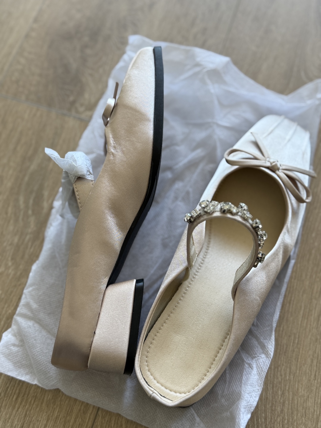 Beige Satin Ballet Flats with Bows - photo 3