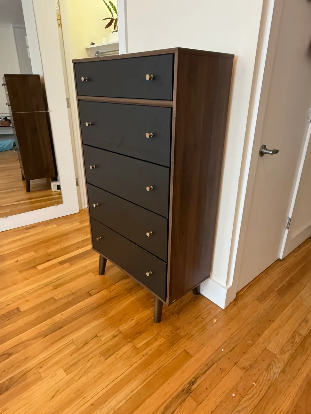 Modern 6-Drawer Dresser - Black & Wood thumbnail