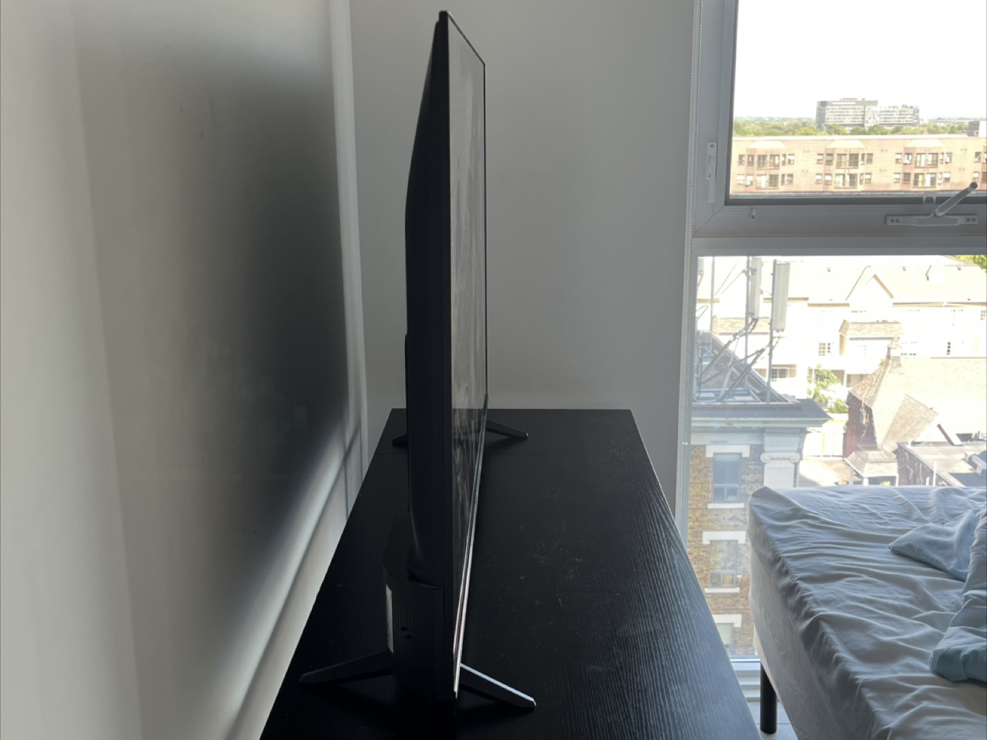 50” TCL TV - photo 2