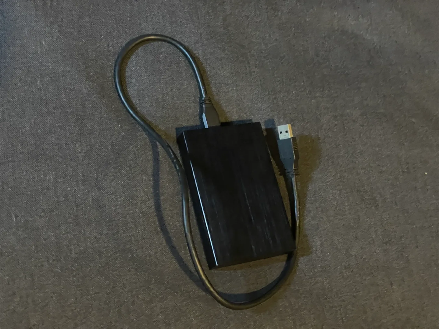 Lacie (1TB) external hard drive image indicator(4)