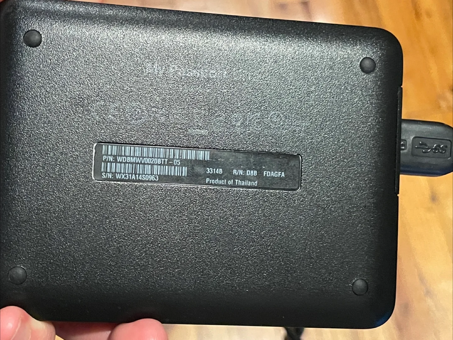 Lacie (1TB) external hard drive image indicator(5)