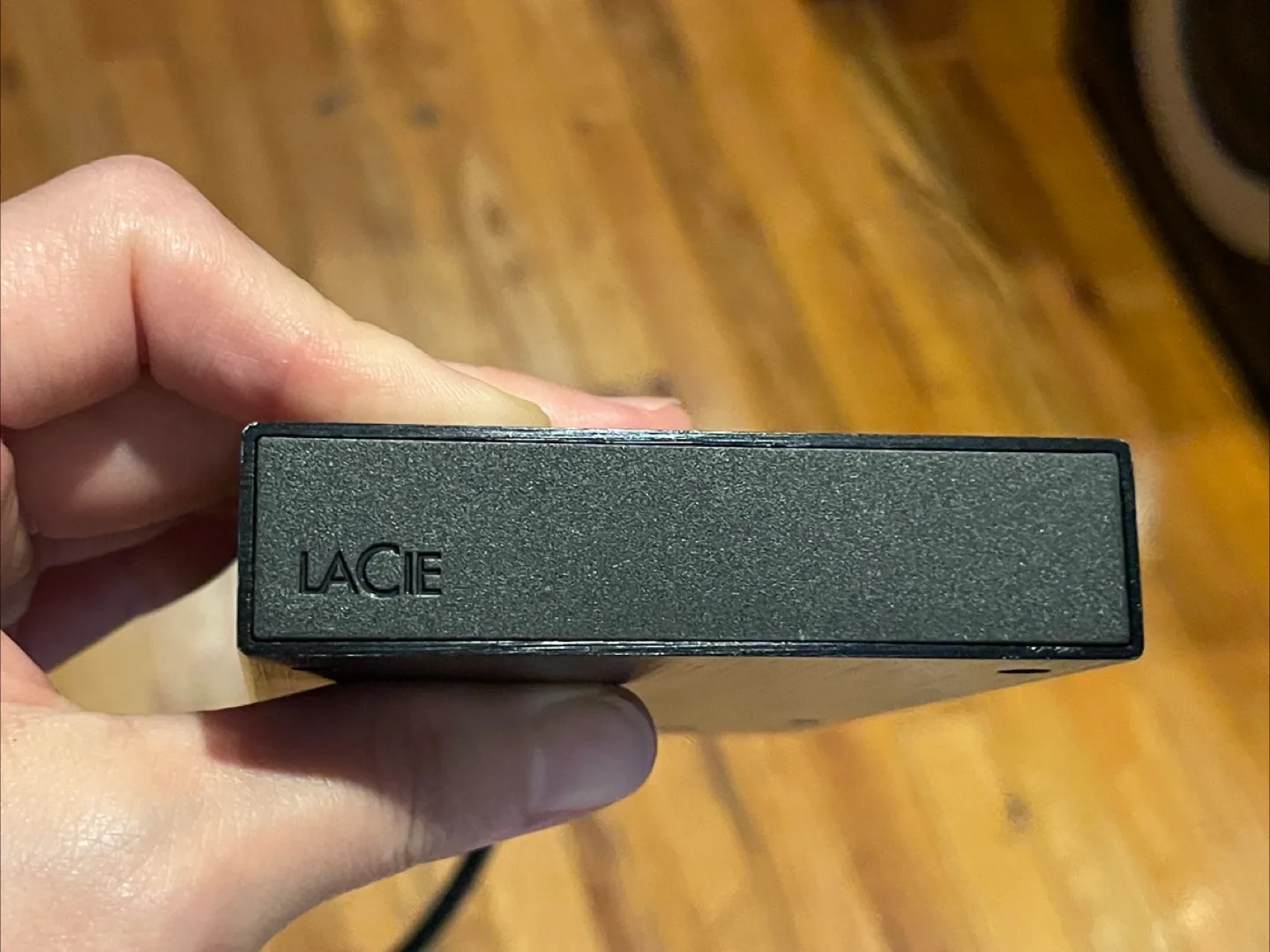 Lacie (1TB) external hard drive image indicator(3)