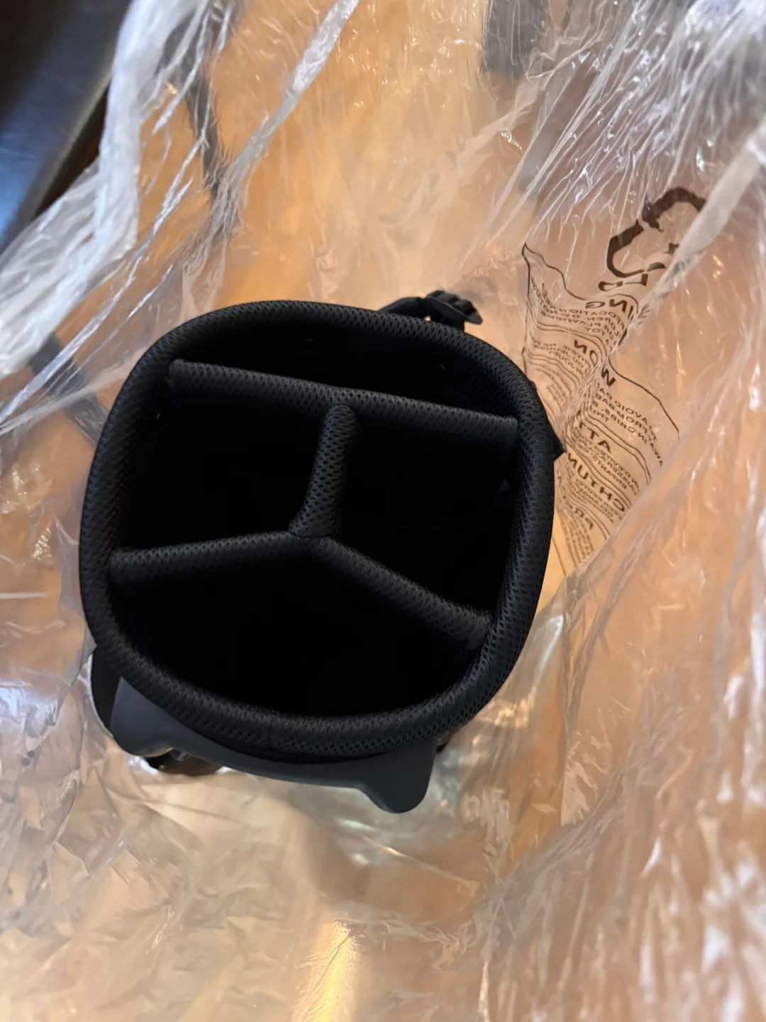 TaylorMade Golf Bag - Brand New! thumbnail