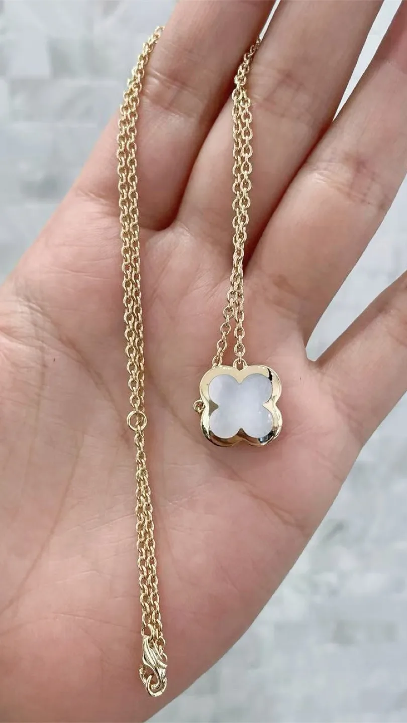 Van Cleef & Arpels Alhambra Pendant Necklace thumbnail