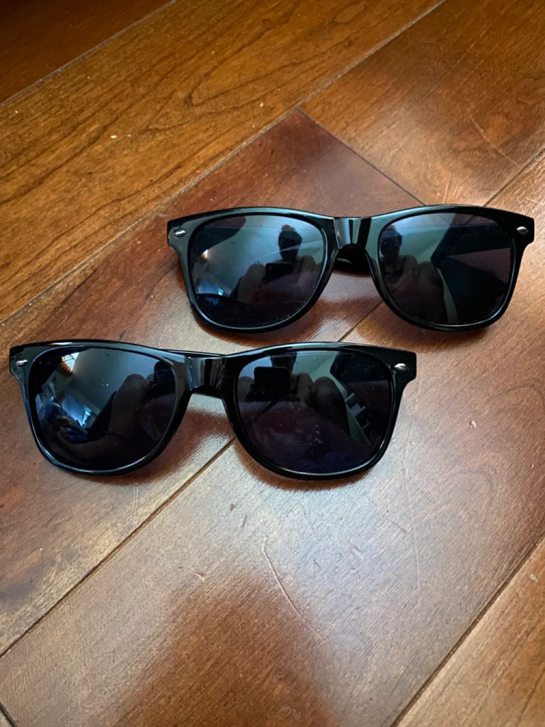 Official Uber - Soft Serve Sunglasses x1 left #freecycle thumbnail