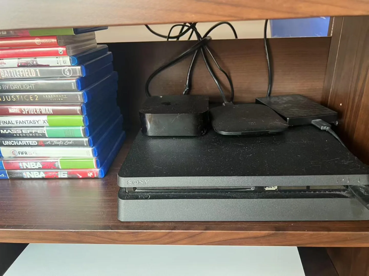 PlayStation 4 Console & Accessories thumbnail