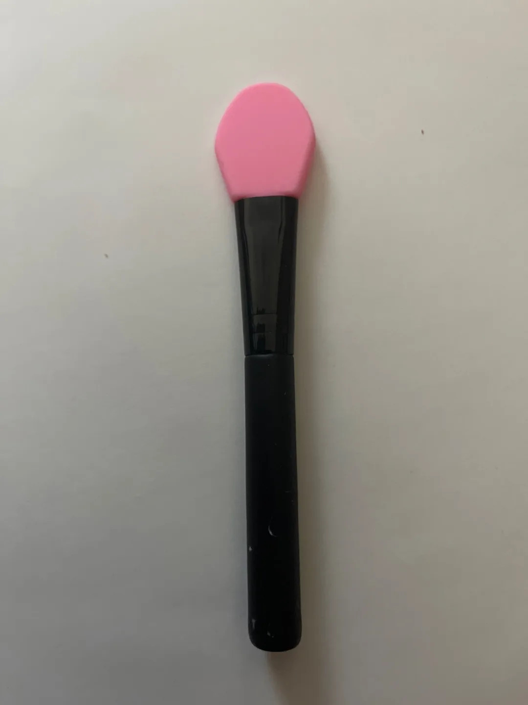 #Freecycle Pink Silicone Face Mask Brush thumbnail