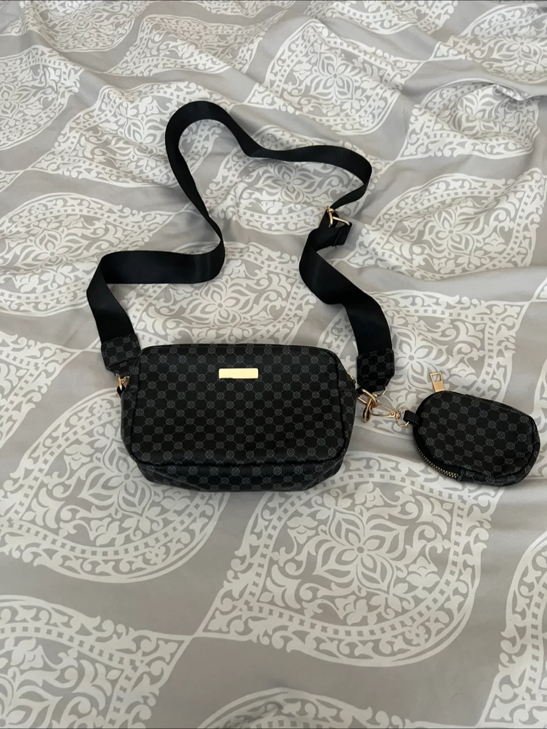 2 purses, Bentley Riona Ariana Crossbody Bag - Lilac image indicator(4)