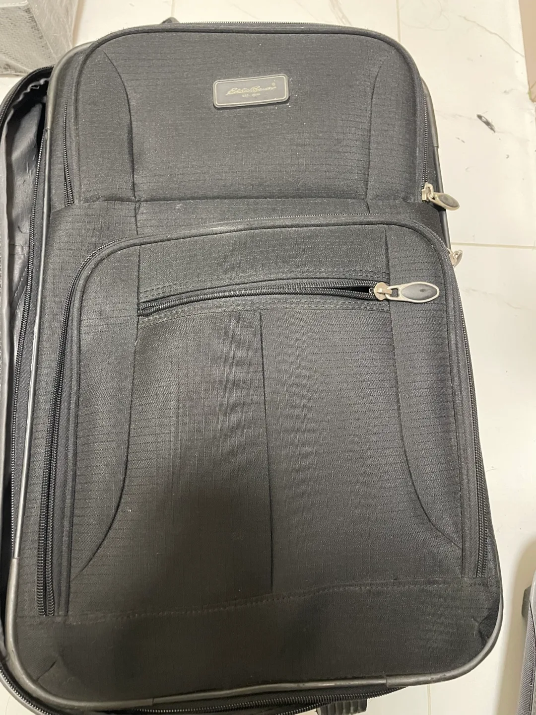 Free: Carryon Suitcase image indicator(2)