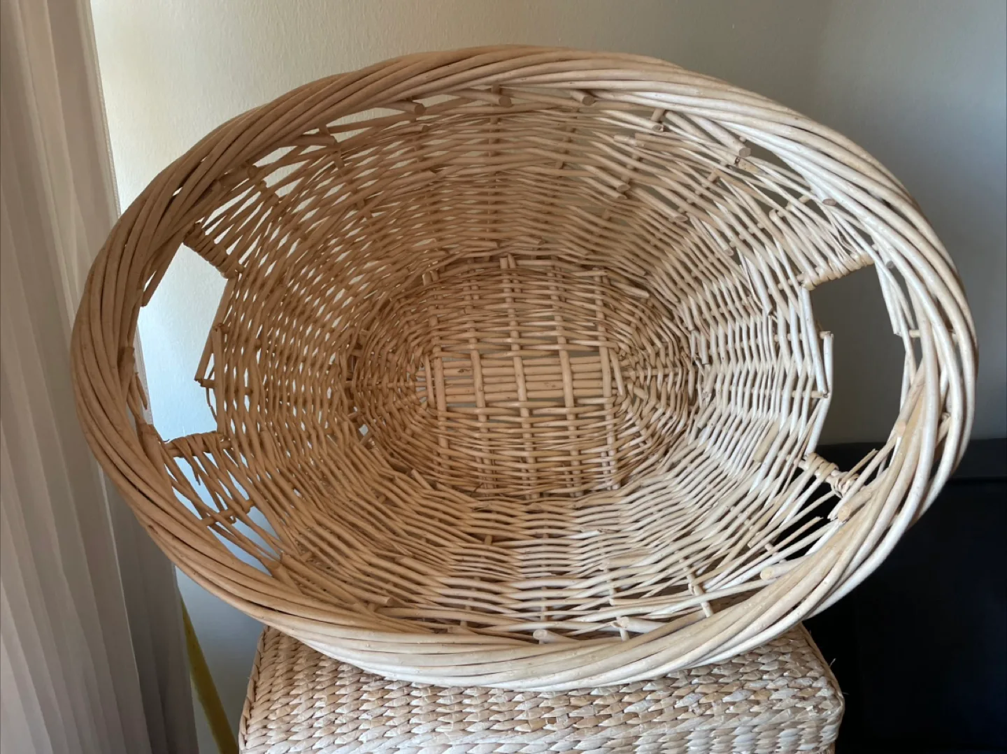 Wicker Basket - Beige image indicator(3)