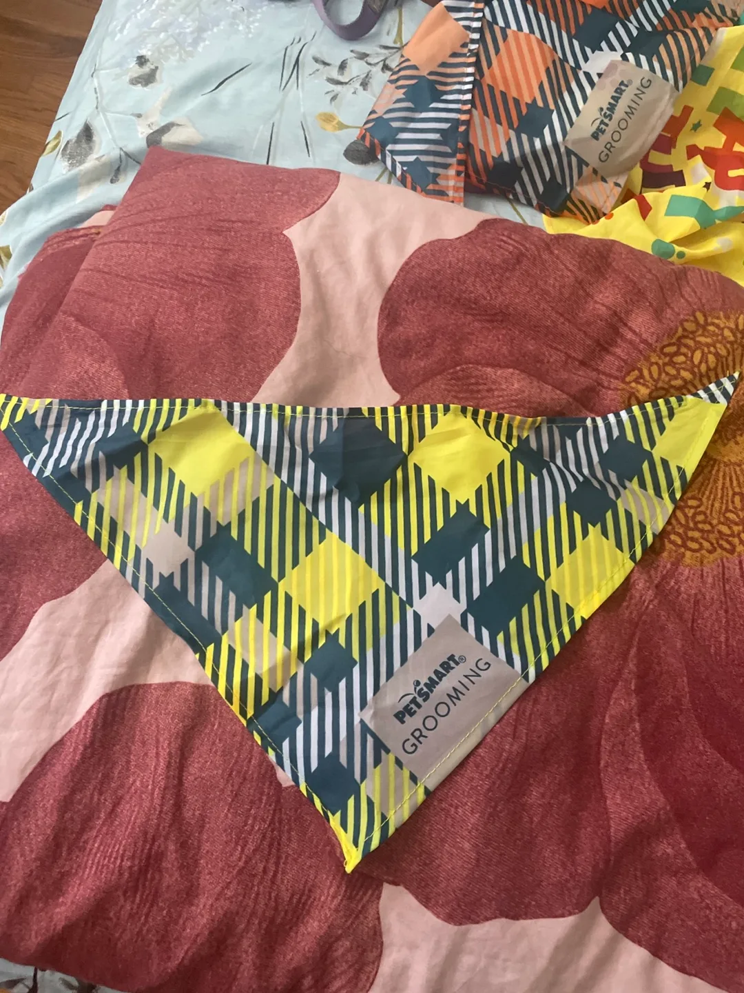 PetSmart Grooming Dog Bandanas - Set of 2 #freecycle image indicator(2)