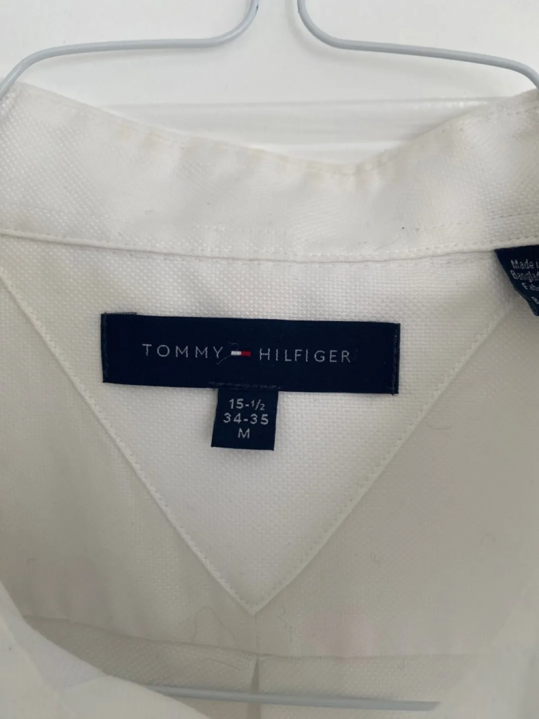 Tommy Hilfiger White Dress Shirt - Size M image indicator(3)