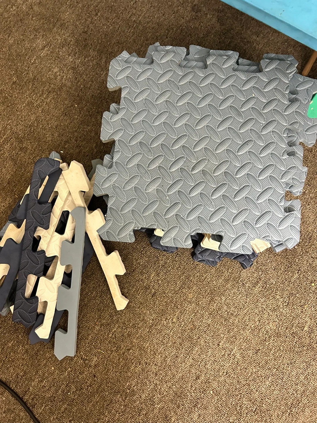 Foam Puzzle Play Mat#Freecycle thumbnail