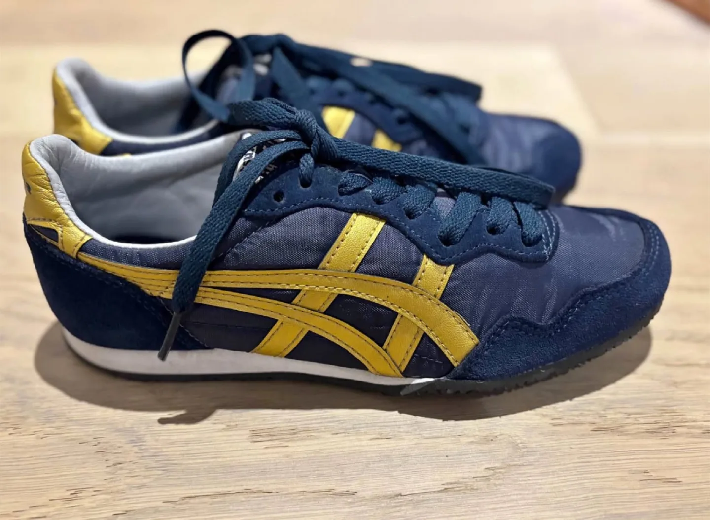 Onitsuka Tiger Blue & Gold Sneakers thumbnail