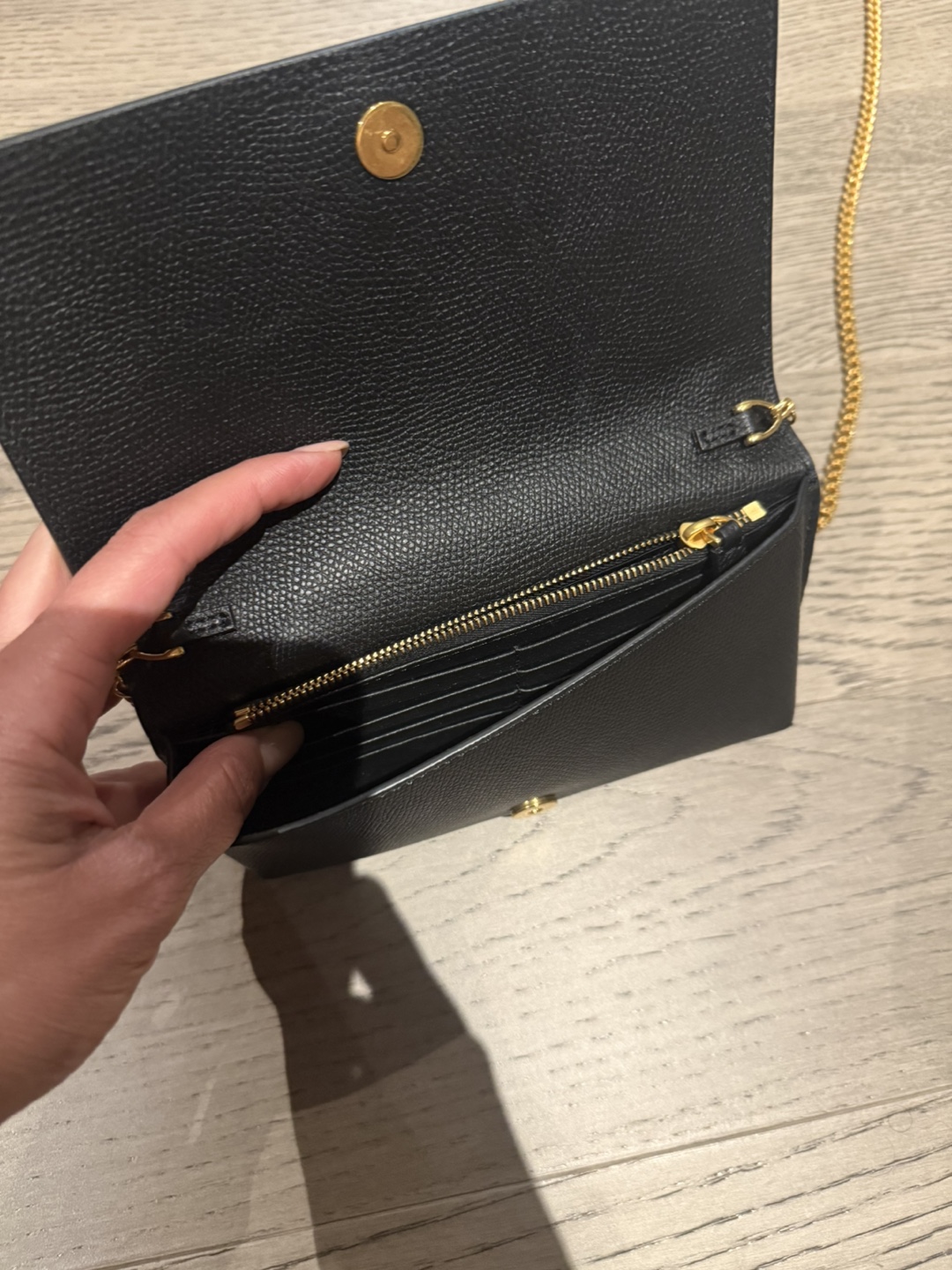 Valentino Garavani Black Wallet on Chain - photo 2
