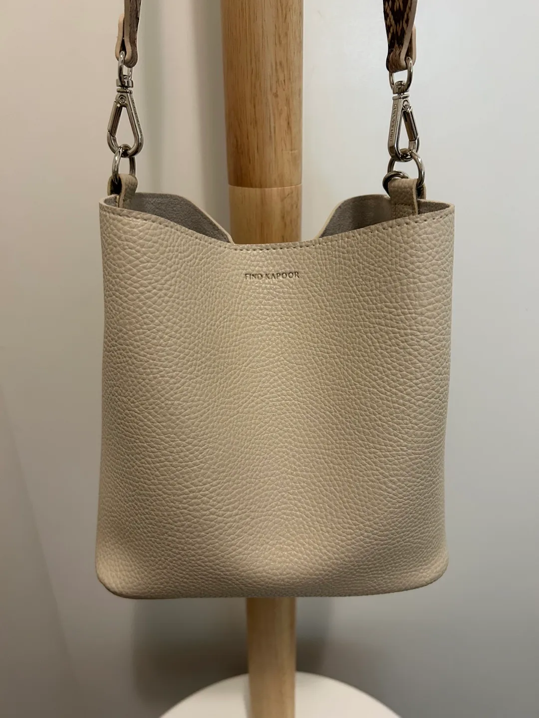 Find Kapoor Pingo Bag image indicator(2)