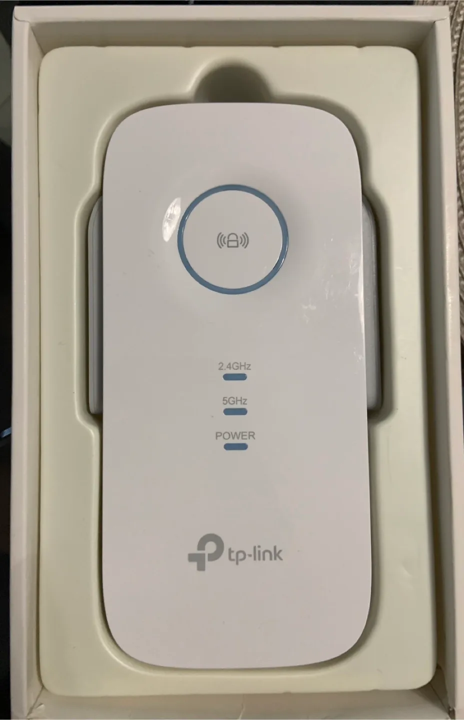 TP-Link AC1750 WiFi Range Extender thumbnail