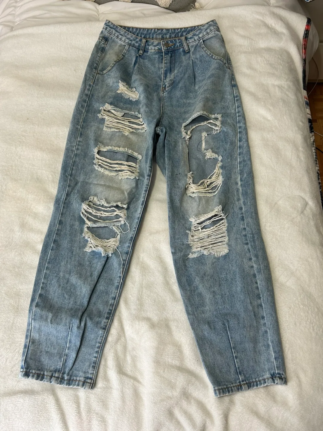 Distressed Light Wash Jeans thumbnail