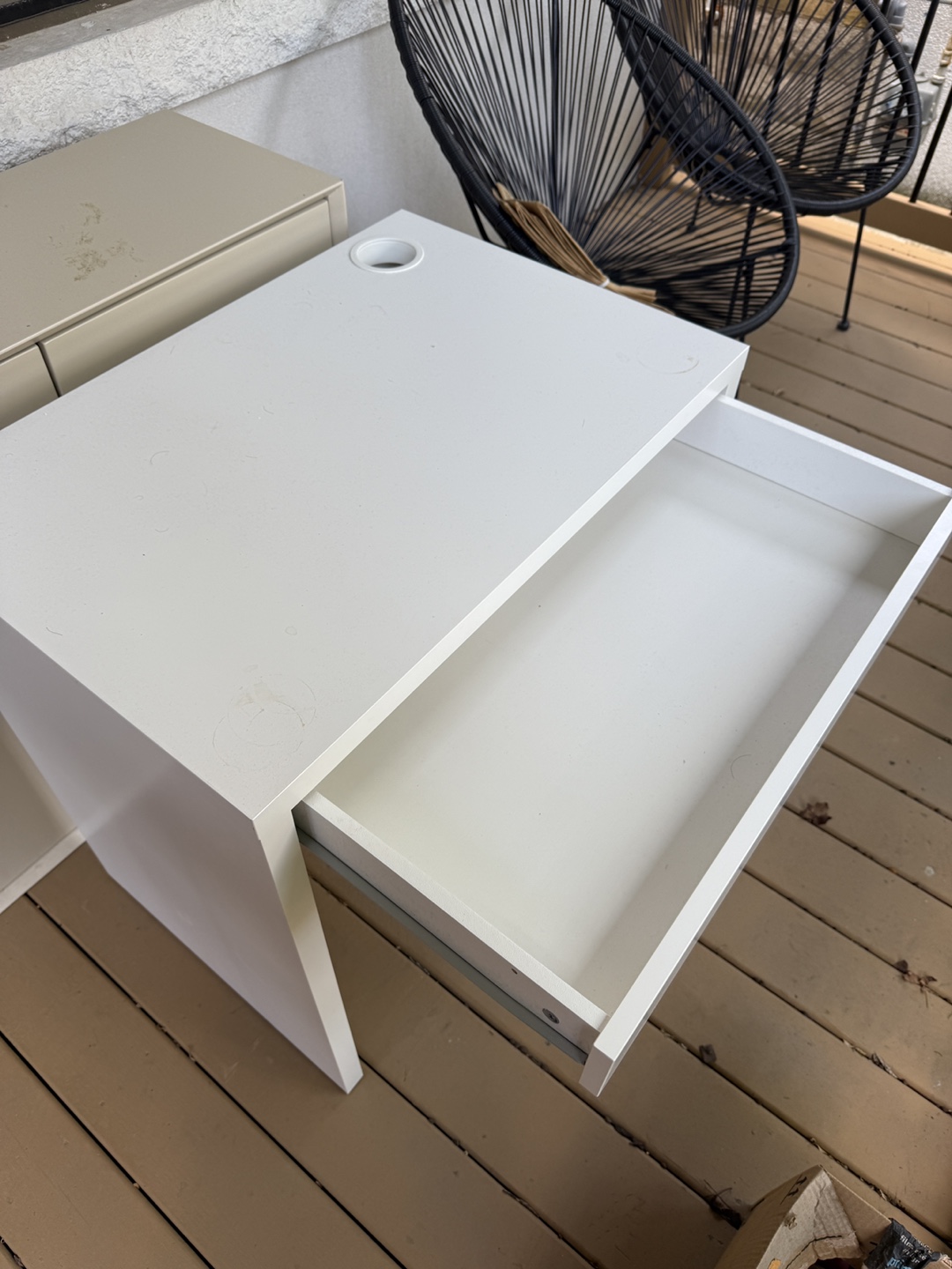 IKEA MICKE White Desk - photo 2