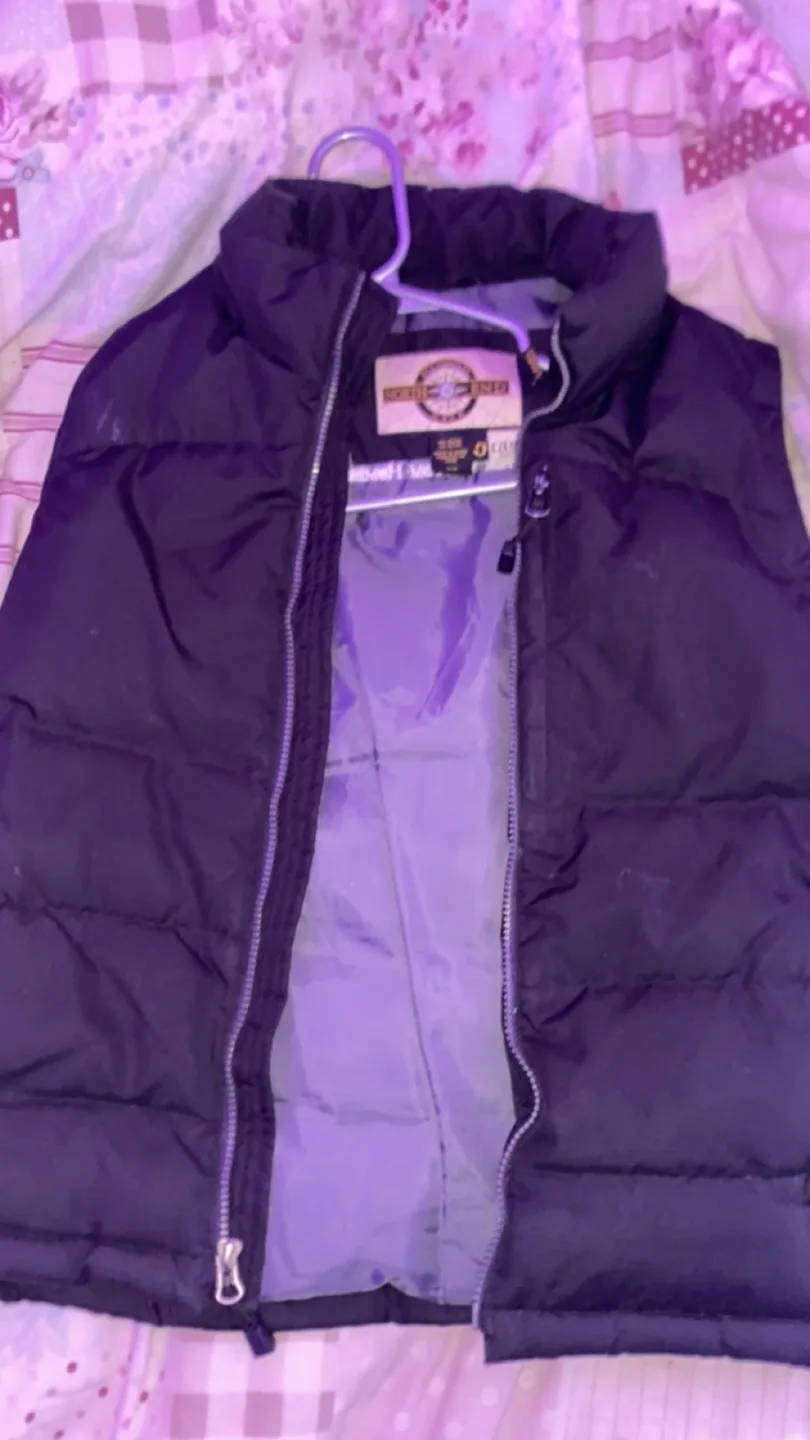 North End Black Puffer Vest - Size L thumbnail