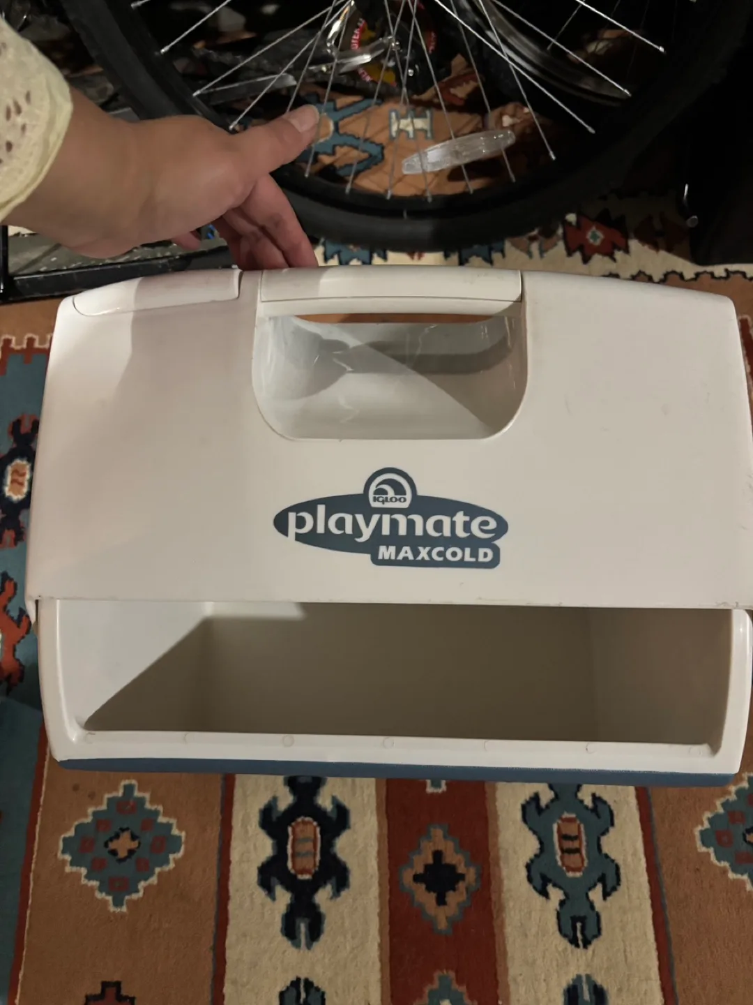 Igloo Playmate Maxcold Cooler image indicator(3)