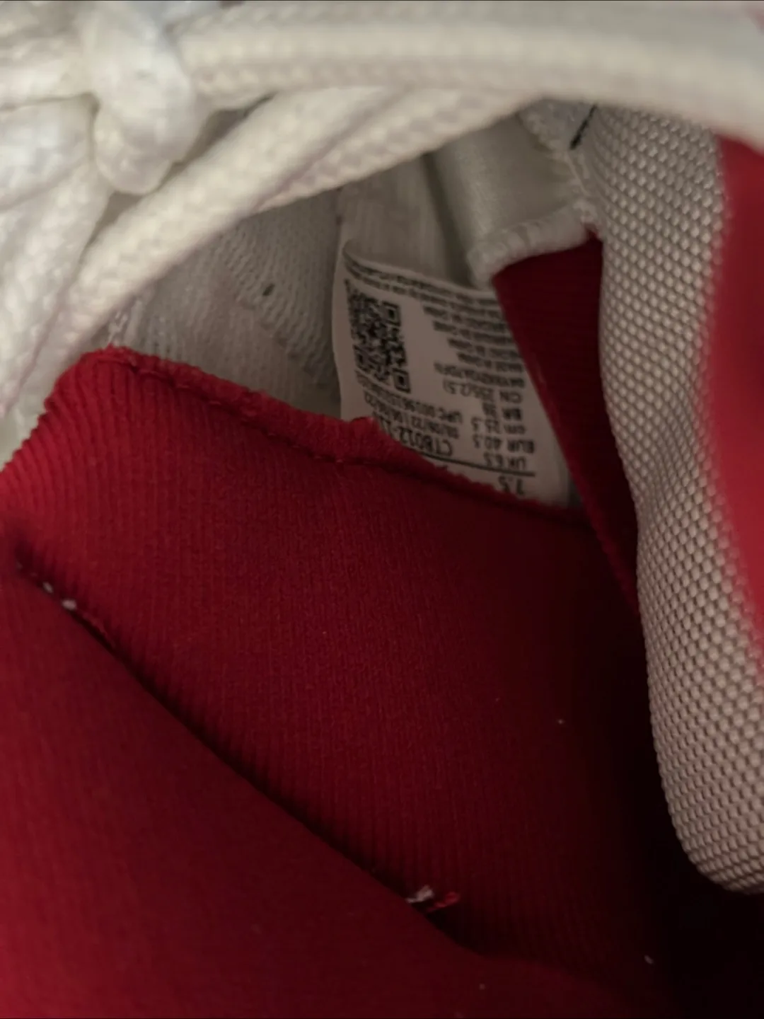 Jordan 11 retro US7.5 image indicator(3)